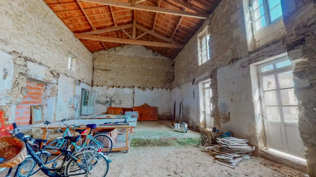 Chateau for sale Barn
