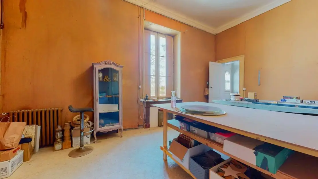 Chateau for sale left wing Bedroom 4