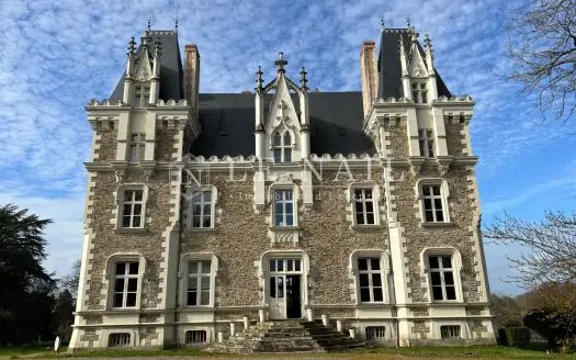 19th Century Castle for Sale in Château-Gontier with Beautiful Park and Pond