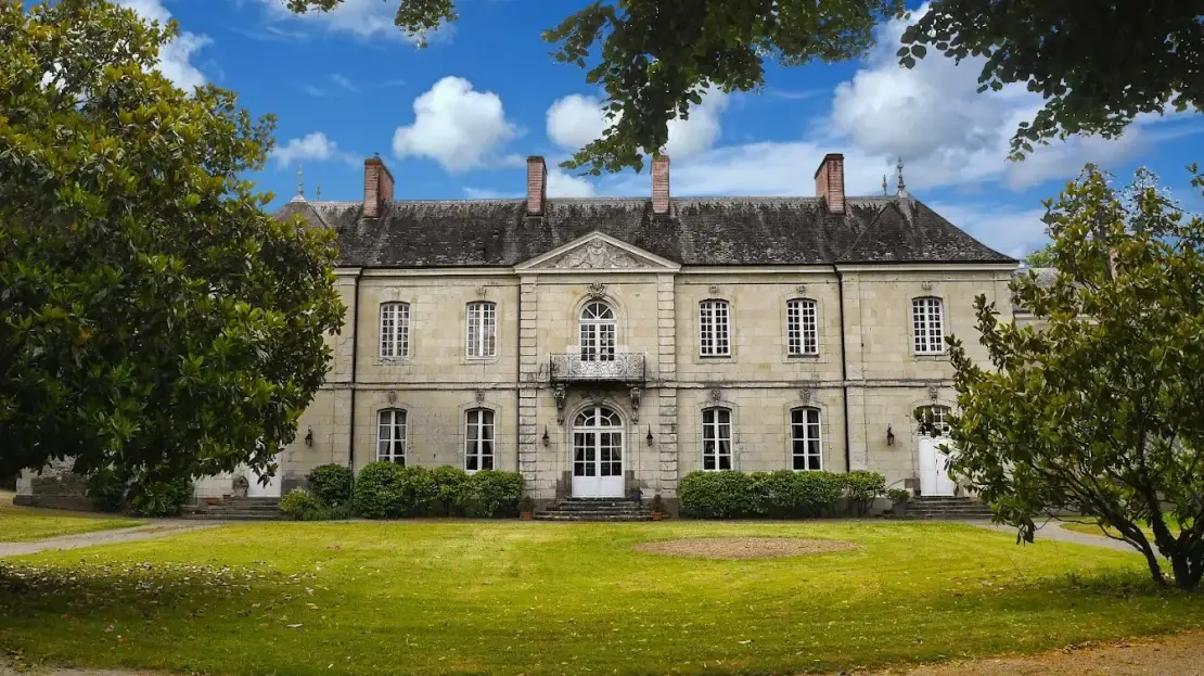 Elegant 19th Century Castle Near Nantes for sale