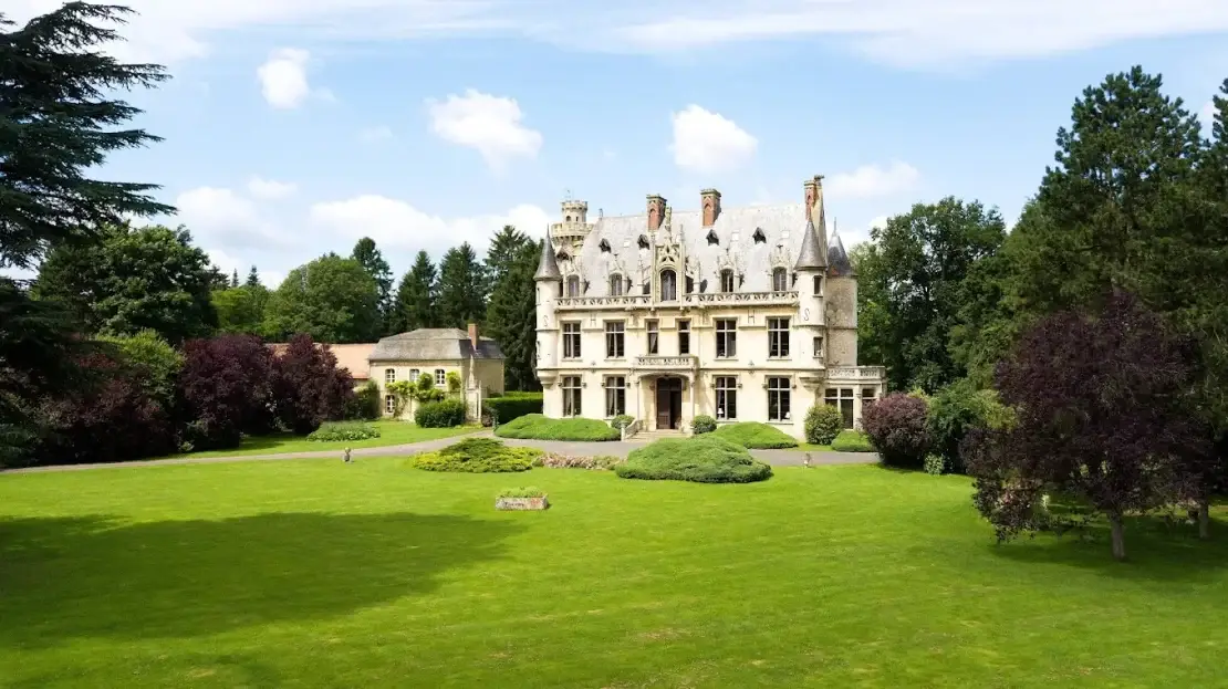 Magnificent Chateau for sale in Giverny France