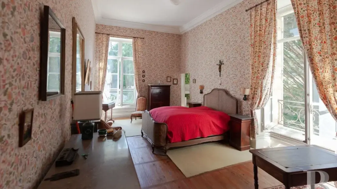Noble Clamecy Castle for sale in France