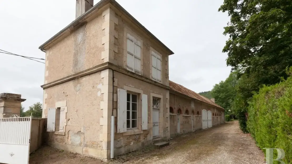Noble Clamecy Castle for sale in France