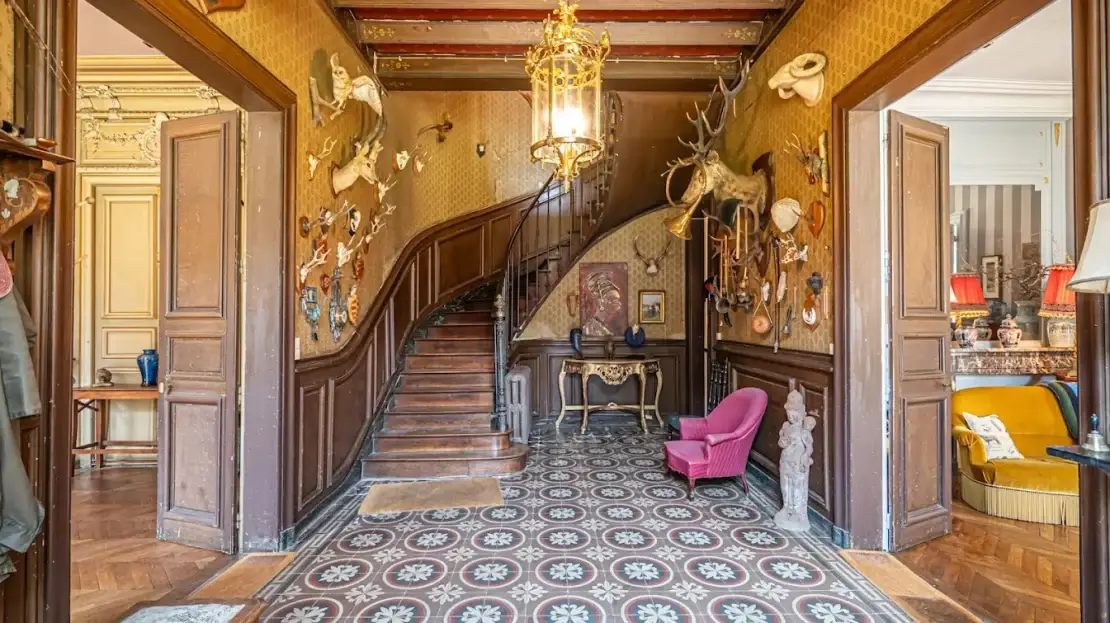 Enchanting French Chateau for sale in Le Mans