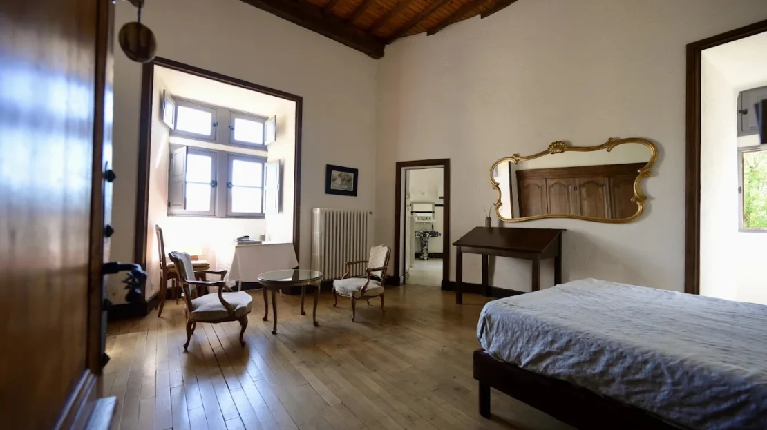 Historic Chateau with Park and Outbuildings in Aveyron for sale