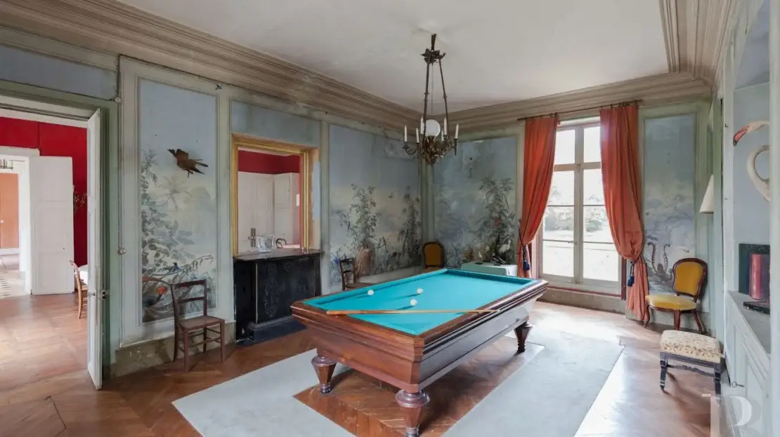 Noble Clamecy Castle for sale in France