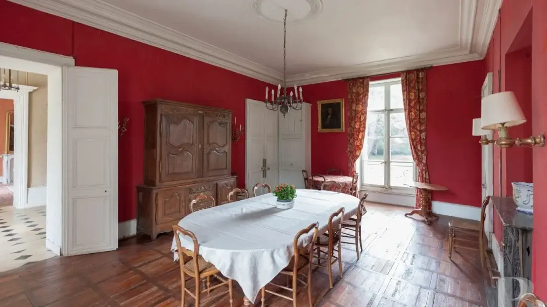 Noble Clamecy Castle for sale in France